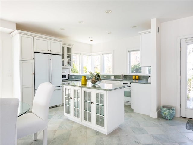 2 Defenders Row, Newport, RI 02840 - photo 11