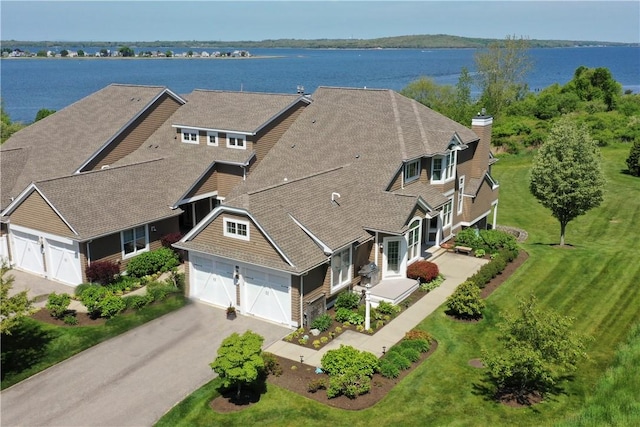 bird's eye view featuring a water view