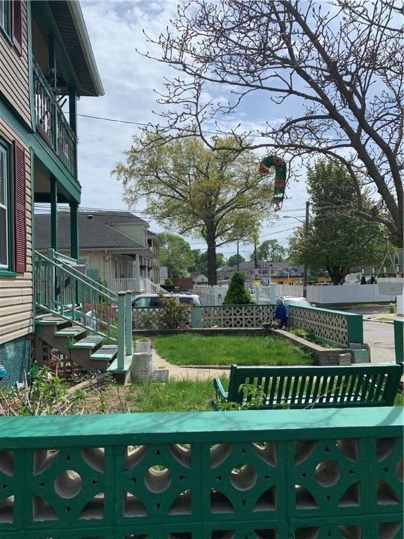 31 Ponagansett Ave, Providence, RI 02909 - view of yard
