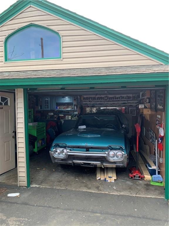 31 Ponagansett Ave, Providence, RI 02909 - view of garage