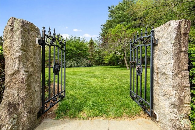 28 Potter Hill Rd, Westerly, RI 02891 - gate with a yard