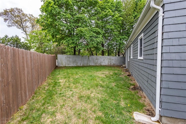 2 King St, Johnston, RI 02919 - view of yard with a fenced backyard