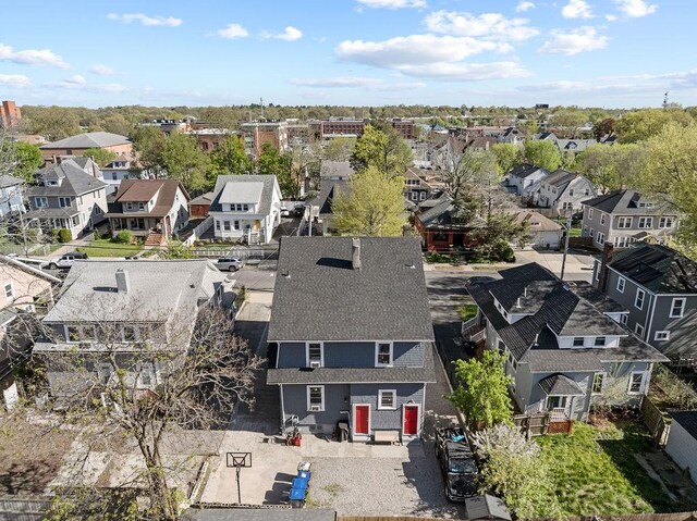 birds eye view of property featuring a residential view
