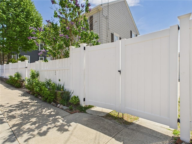 135 Cypress St, Providence, RI 02906 - view of gate featuring fence