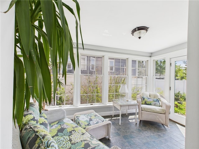 135 Cypress St, Providence, RI 02906 - view of sunroom / solarium
