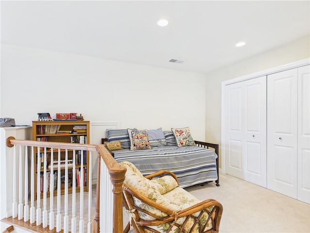 6 Yarmouth Cir S, Kingstown, RI 02879 - carpeted bedroom featuring a closet, visible vents, and recessed lighting