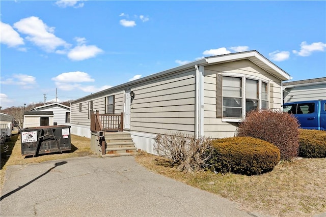 view of side of property