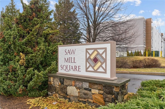 40 Saw Mill Dr Unit 203, North Kingstown, RI 02852 - view of community sign
