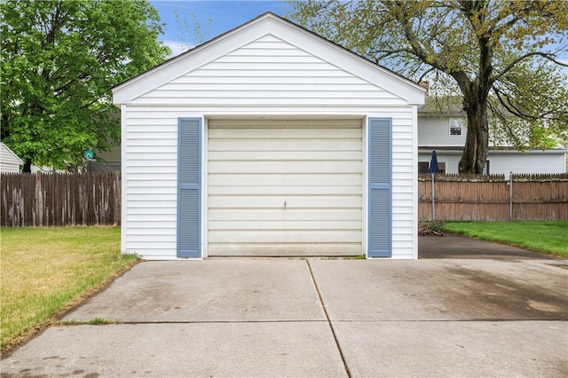 11 Homestead St, Smithfield, RI 02917 - detached garage featuring driveway