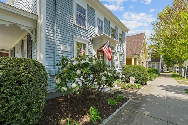 275 Hope St, Bristol, RI 02809 - view of property exterior