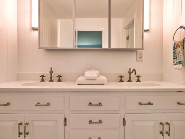 58 Leonard Dr, Tiverton, RI 02878 - full bath with double vanity