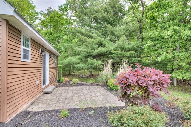 34 Ledgefield Rd, Scituate, RI 02857 - view of yard featuring a patio
