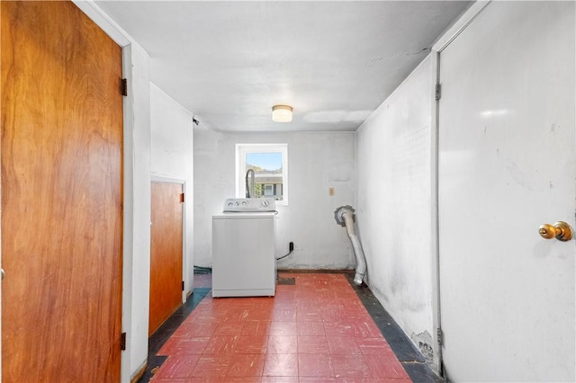 54 Glenwood Dr, North Kingstown, RI 02852 - clothes washing area featuring washer / dryer and tile patterned floors