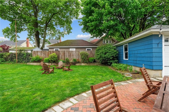 view of yard with a patio area