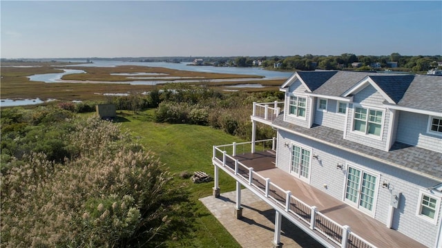 32 Breach Dr, Westerly, RI 02891 - aerial view of property and surrounding area featuring a large body of water