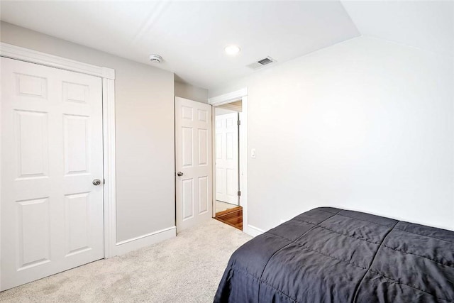 bedroom with carpet floors, baseboards, and recessed lighting