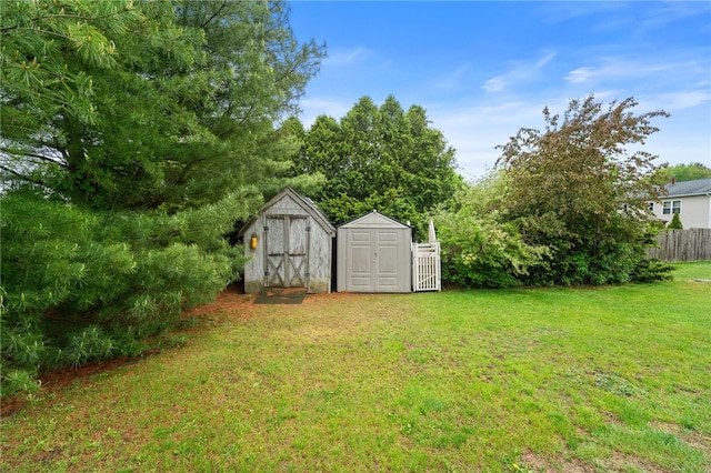 30 Saundra Dr, Westerly, RI 02891 - view of yard