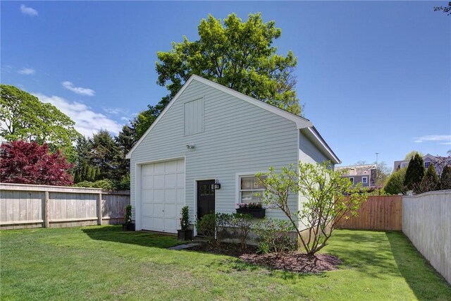 29 Webster St, Newport, RI 02840 - rear view of house with a garage