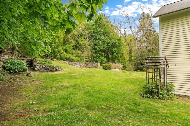 8001 Post Rd, North Kingstown, RI 02852 - view of grassy yard