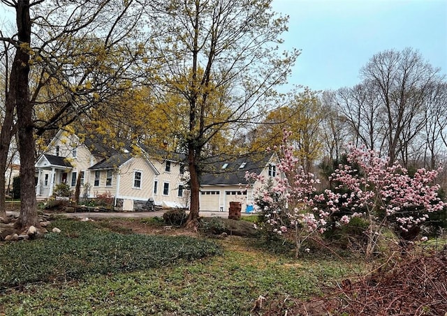 8001 Post Rd, North Kingstown, RI 02852 - view of yard