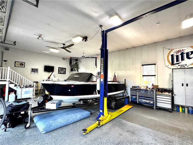garage with a ceiling fan
