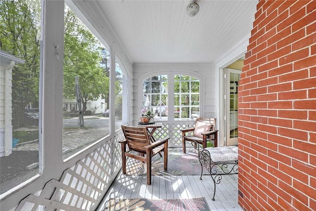 view of sunroom / solarium