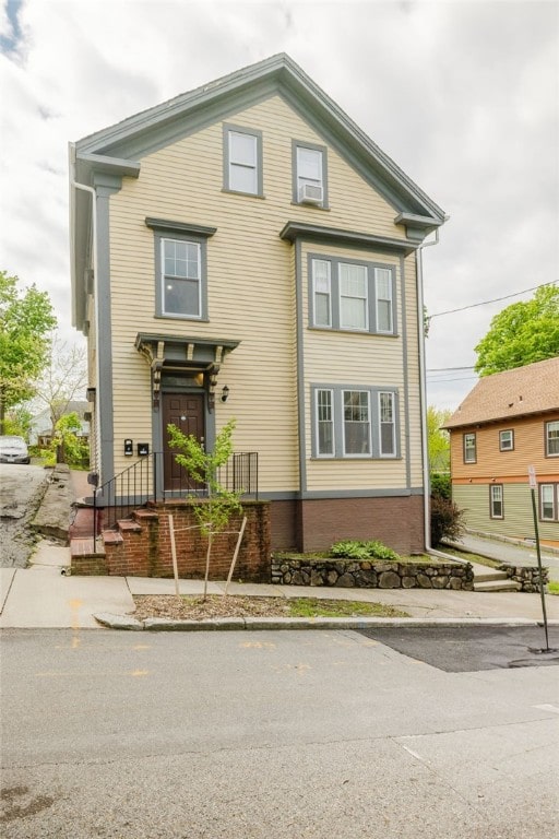 65 Evergreen St Unit 1, Providence, RI 02906 - photo 1