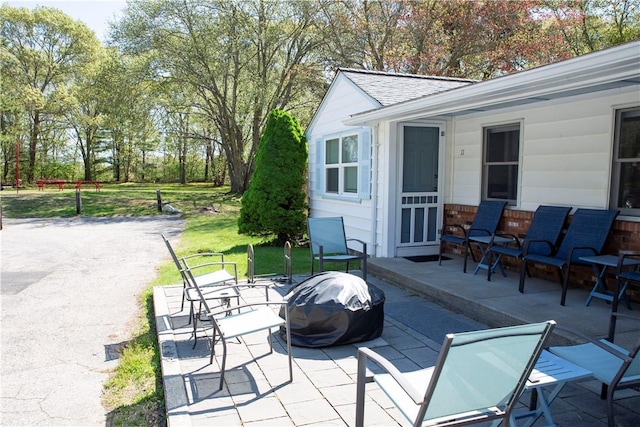 88 Old Post Rd Unit 10, Westerly, RI 02891 - view of patio / terrace