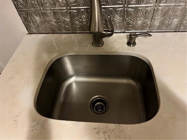 87 Oakland Ave, Providence, RI 02908 - detailed view of a sink