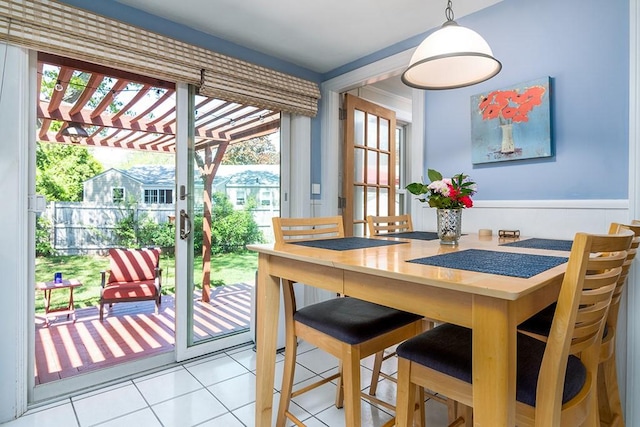 dining room with light tile patterned floors