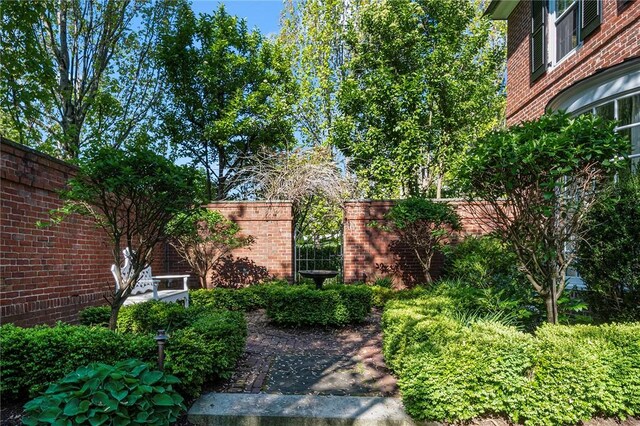 125 Grotto Ave, Providence, RI 02906 - view of yard featuring fence