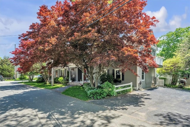 1 Fried Ave, Bristol, RI 02809 - view of front of home