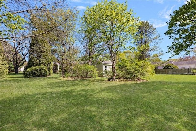 110 Narragansett Ave W, South Kingstown, RI 02879 - view of yard