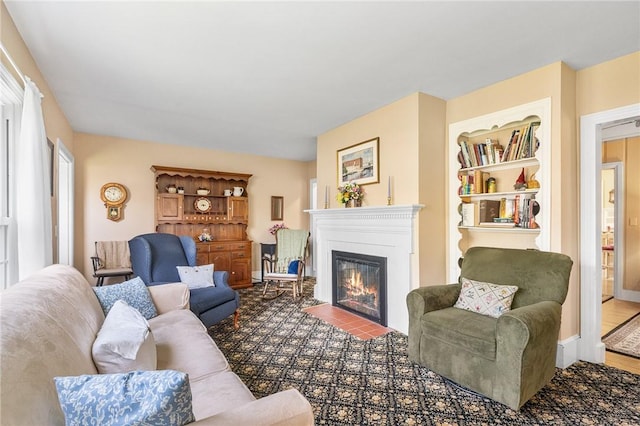 146 Bay View Ave, Bristol, RI 02809 - living room with a glass covered fireplace