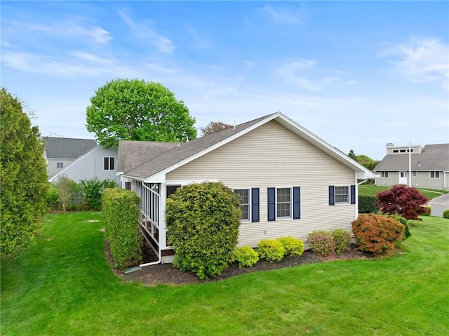 6 Windward Cir, Narragansett, RI 02882 - view of side of property with a lawn