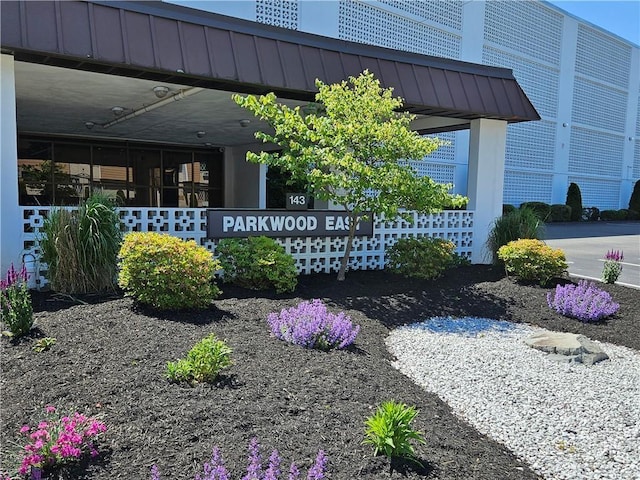 143 Hoffman Ave Unit 210, Cranston, RI 02920 - view of community sign