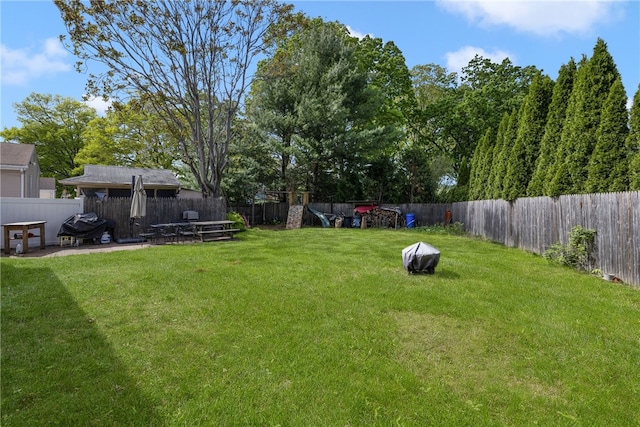 2 Sando St, Pawtucket, RI 02860 - view of yard