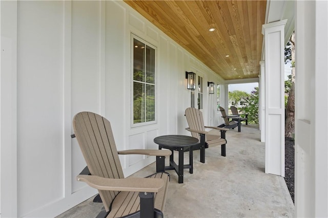 2040 E Main Rd, Portsmouth, RI 02871 - photo 4