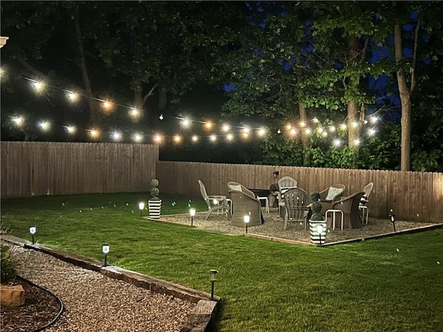 39 Union St, East Greenwich, RI 02818 - view of yard
