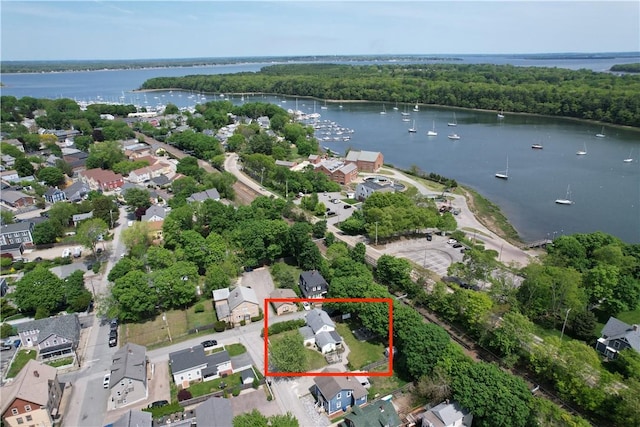 39 Union St, East Greenwich, RI 02818 - aerial view of residential area featuring a large body of water and property parcel outlined