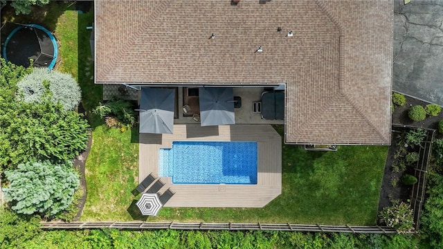 96 Roger Williams Dr, North Kingstown, RI 02852 - aerial view of property and surrounding area