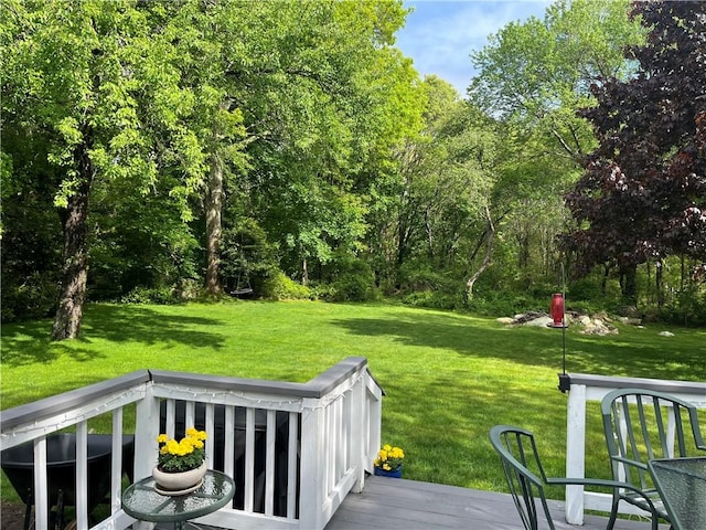 539 Allen Ave, South Kingstown, RI 02879 - deck with a lawn