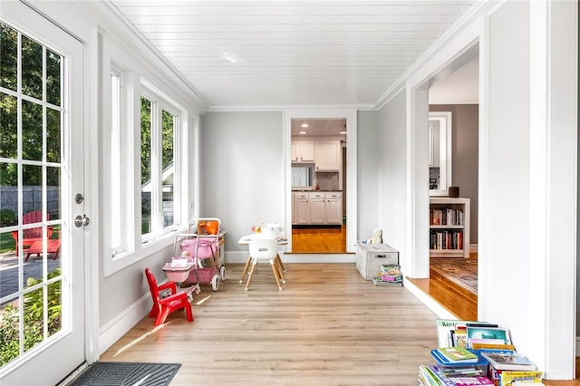 7 Massasoit Ave, Pawtucket, RI 02861 - view of sunroom / solarium