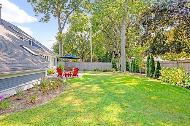 7 Massasoit Ave, Pawtucket, RI 02861 - view of yard with a patio