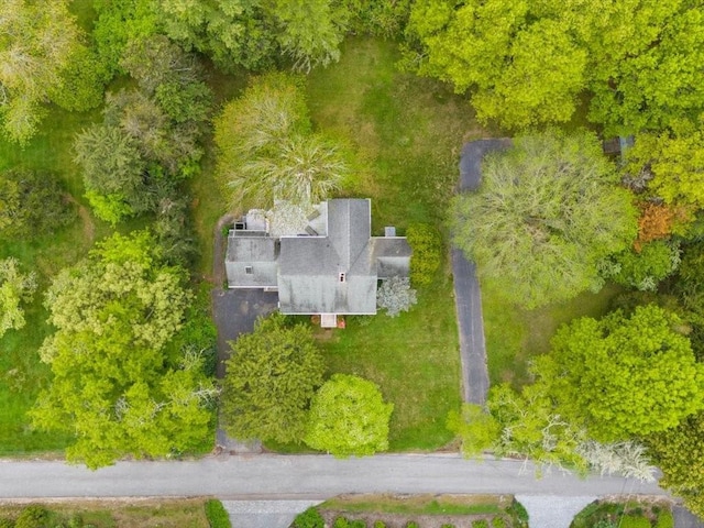 aerial view of property and surrounding area