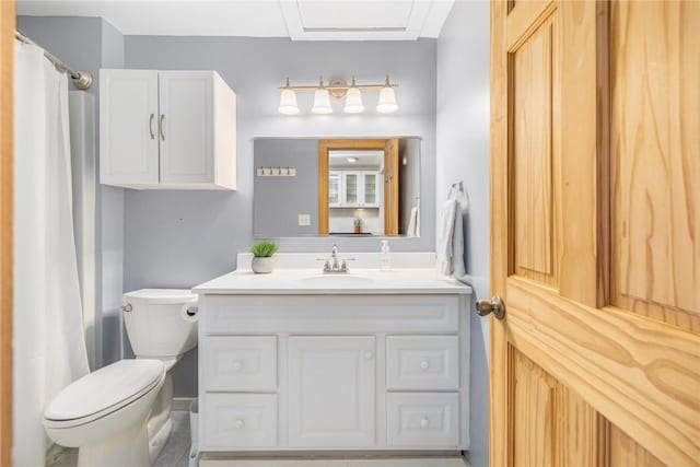 10 Curry Ave, Newport, RI 02840 - full bathroom featuring vanity, toilet, and curtained shower