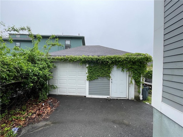 185 Williams St, Providence, RI 02906 - garage with asphalt driveway