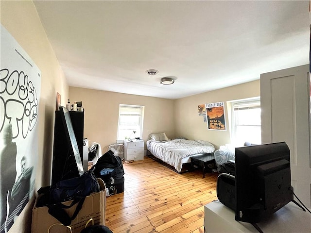 185 Williams St, Providence, RI 02906 - bedroom featuring light wood-type flooring