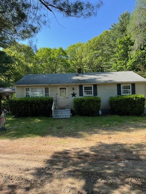 31 Winsor Ave, Johnston, RI 02919 - view of front facade