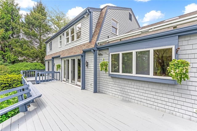 40 Wood Ave, Narragansett, RI 02882 - view of wooden deck